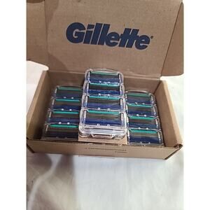 Gillette Fusion Manual Men's Razor Blade Refills 12 Count -